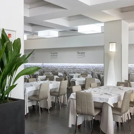 Viva Ξενοδοχείο 4*